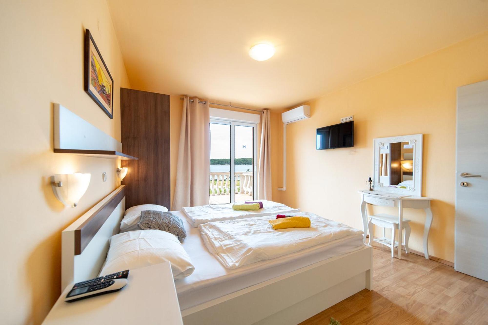 Guesthouse Mira 라브 객실 사진